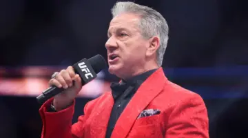 الأعلى دخلاً بين معلقَي UFC.. ما سر ثروة بروس بافر المتنامية؟
